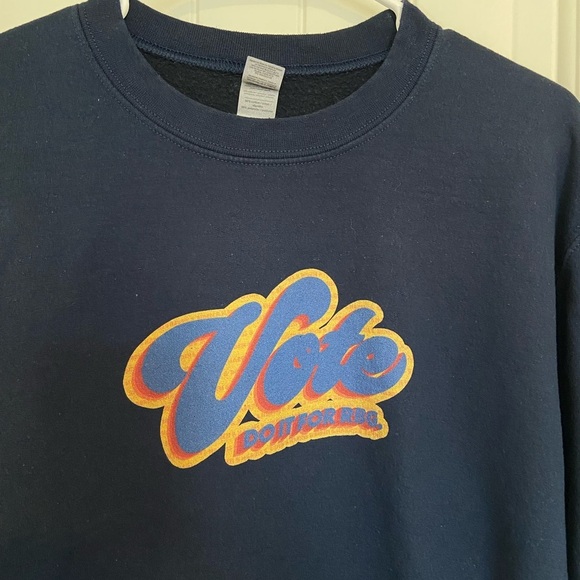 Gildan‎ adult graphic crewneck — small - Picture 2 of 6